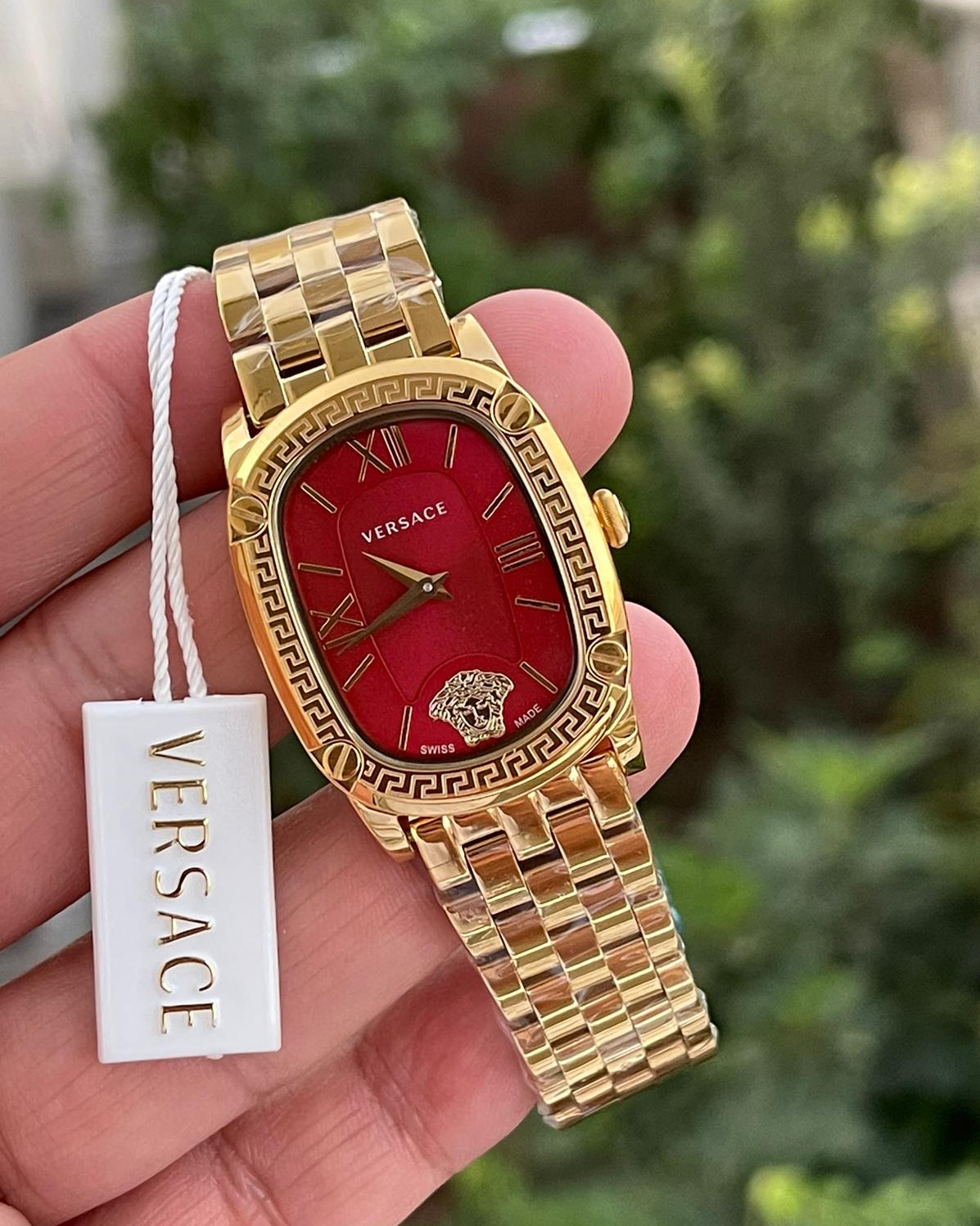 Versace Gold Kasa Kırmızı Kadran Bayan Kol Saati L-874